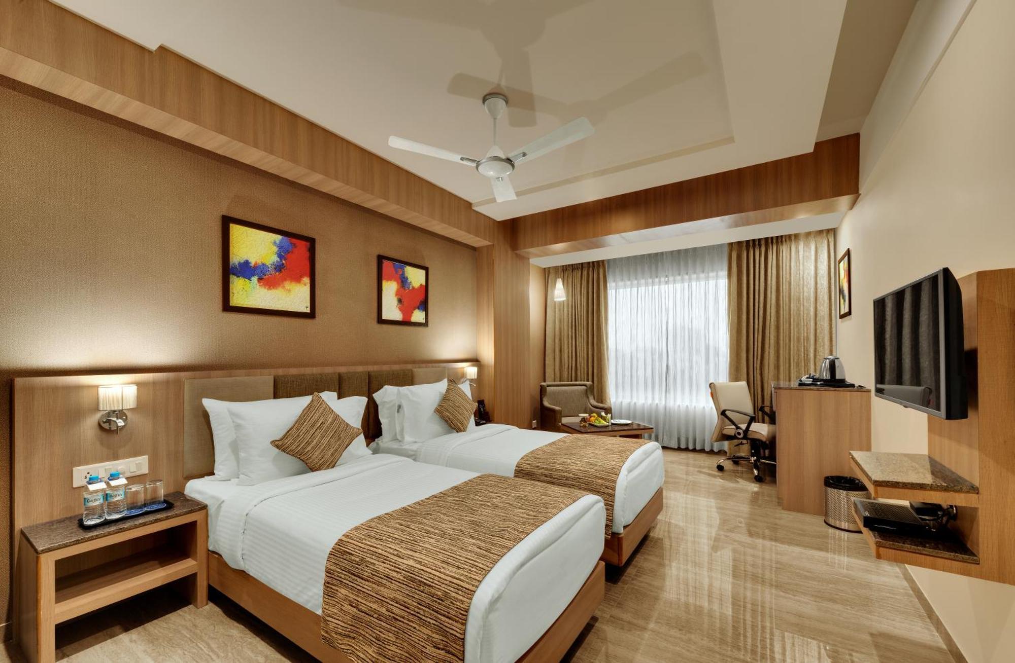 Anaya Beacon Hotel Jāmnagar Habitación foto